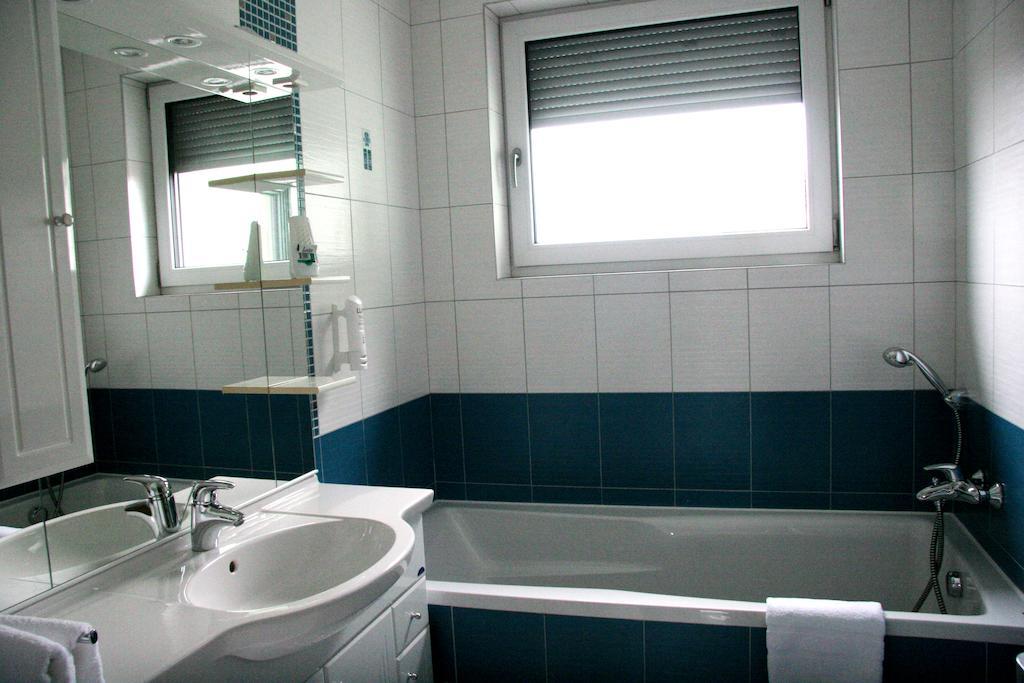Fine Restaurant & Apartments Малацки Номер фото